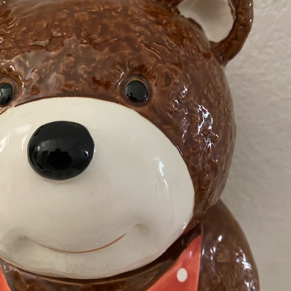 Vintage 1983 Otagiri Ceramic Brown Bear Cookie Jar with Red Polka Dot Bandana - Picture 7 of 16